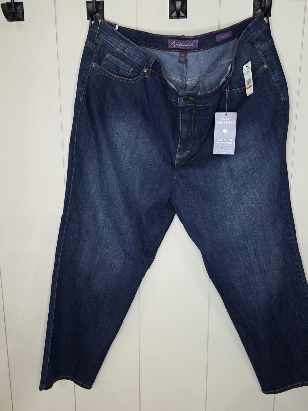 Gloria Vanderbilt Amanda Dark Wash Womans Flex Jeans Sz 24W. NWT